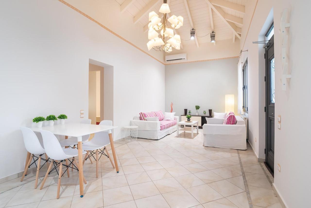 Topalidi'S Home Nea Palatia Exterior photo