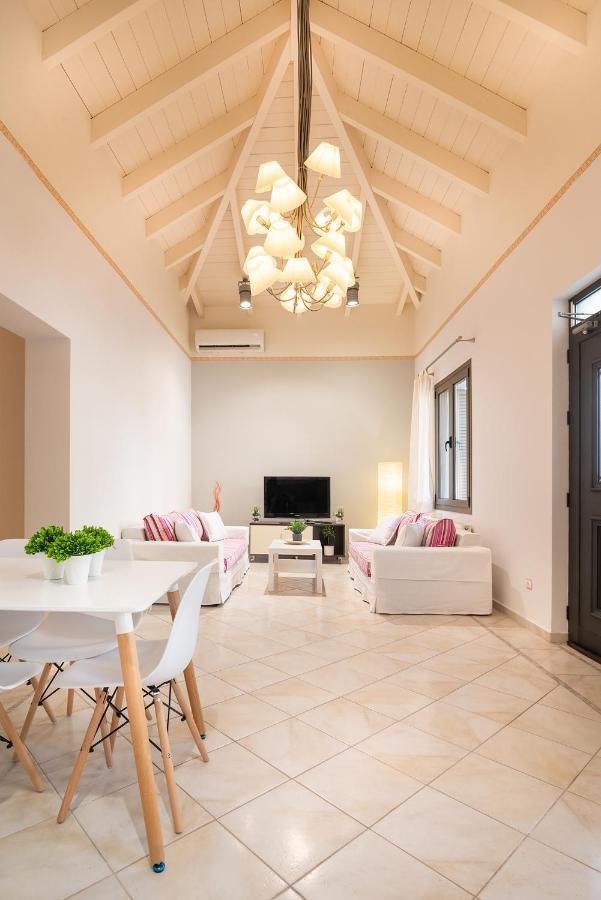 Topalidi'S Home Nea Palatia Exterior photo